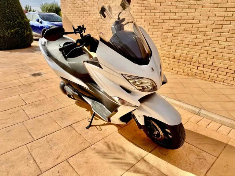 city scooter front view