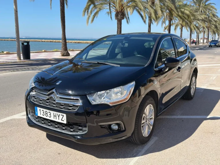Citroën DS4 rental car Costa Blanca beach location